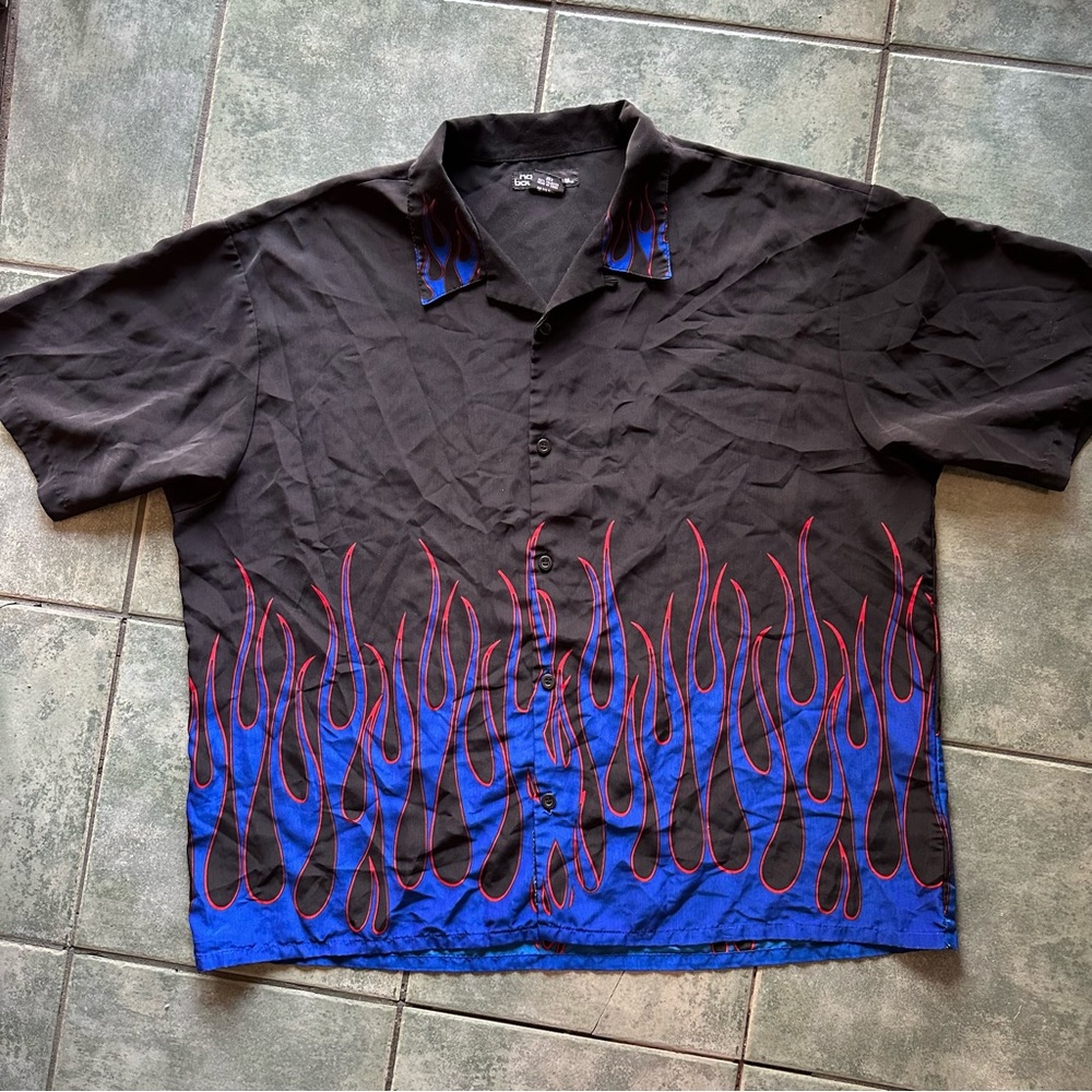 Y2K VTG 90s No Boundaries Blue Flame Button Front Dress Shirt
